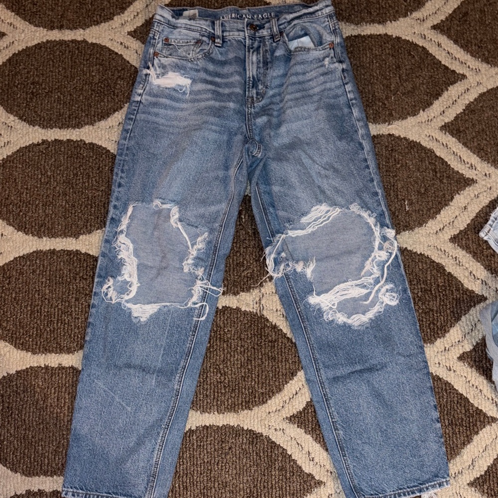 American Eagle Outfitters Light Blue Distressed Jeans